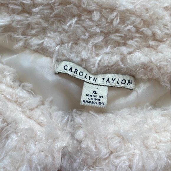 Carolyn Taylor furry coat - Picture 2 of 3
